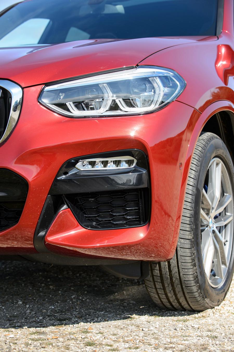 Детали экстерьера BMW X4 xDrive20d M Sport (G02) 2018 года  (UK) (фото 29 из 35)